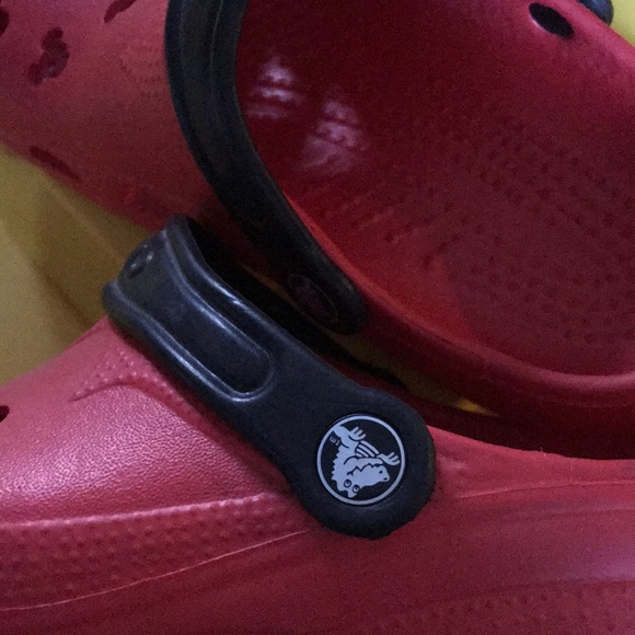 Mickey Mouse Disney. Red and black crocs - Picture 5 of 6